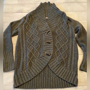 Cozy Gray Cable Knit Sweater